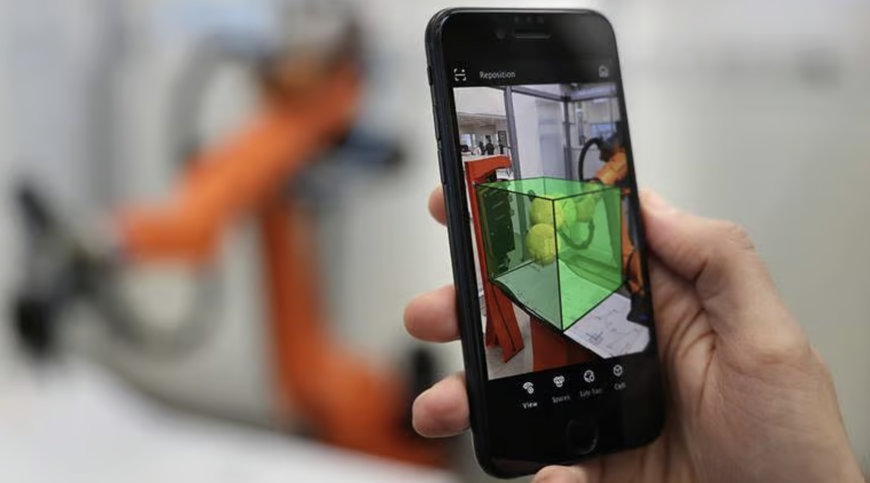 KUKA: AUGMENTED REALITY MAKES NEW ROBOTS EASIER TO START UP